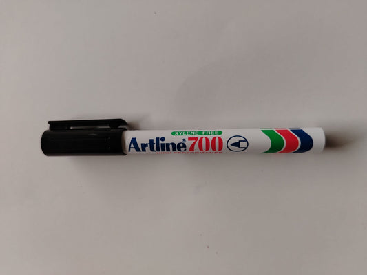 MARCADOR PERMANENTE ARTLINE 700 NEGRO RECARGABLE PTA FINA