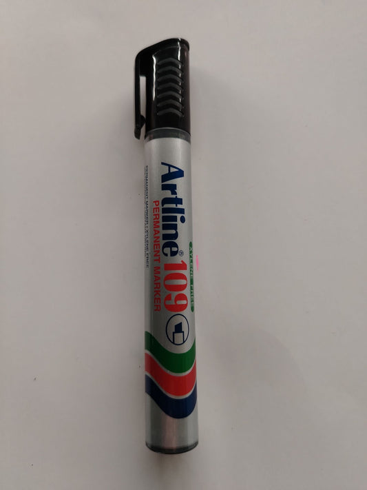 MARCADOR PERMANENTE ARTLINE 109 NEGRO DESECHABLE PTA BISELADA