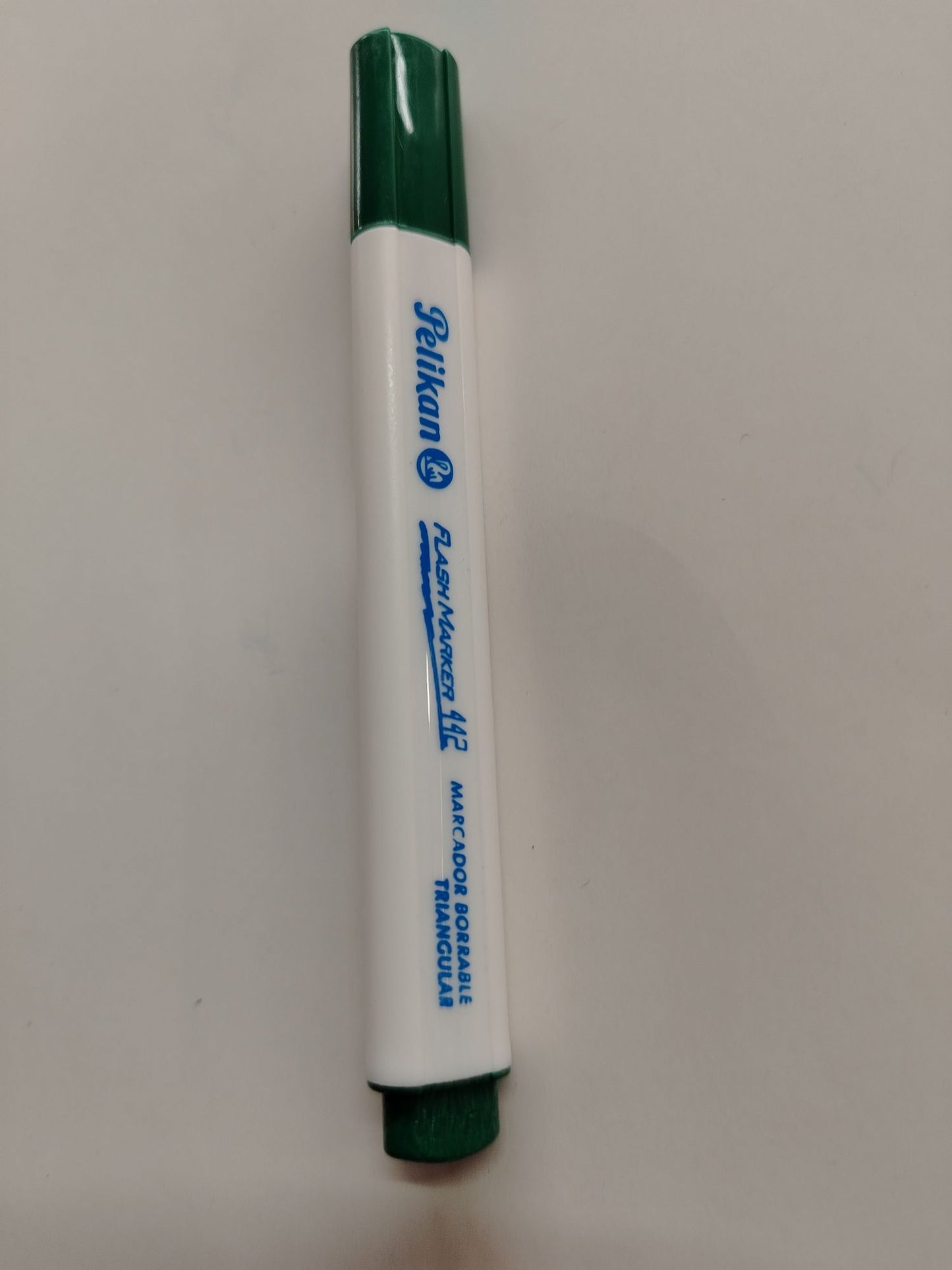 MARCADOR PIZARRA PELIKAN 442 TRIANGULAR VERDE PTA BISELADA