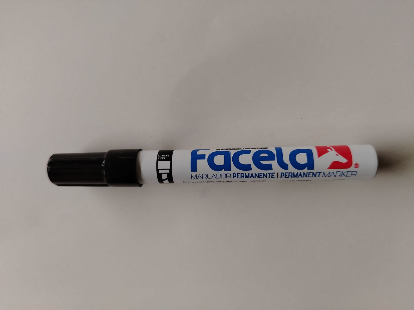 MARCADOR PERMANENTE FACELA NEGRO RECARGABLE PTA BISELADA